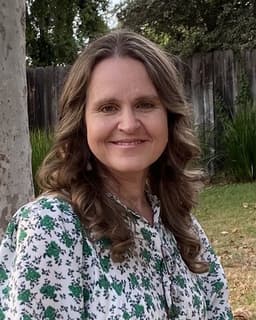 Miriam Chor Freitas, LCSW.