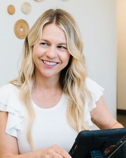 Dr. Jennifer M Jordan