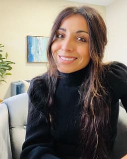 Yumi Velazquez-Mabray