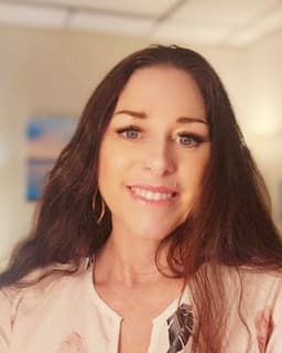 Tiffany K Kernutt-Happ