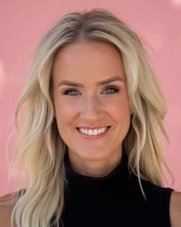 Kelsey Romanoff (Naperville Wellness & Counseling)