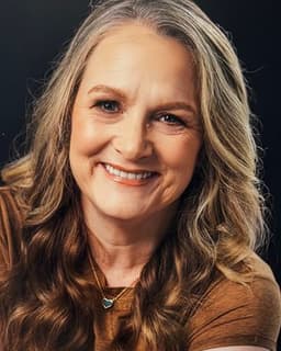 Stephanie K Mcintosh Szabo