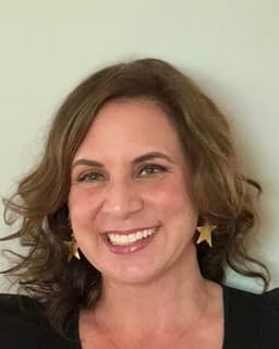 Dr. Elizabeth Gayner