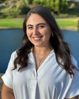 Carolina Oviedo-Munoz: HOPE Therapy Group