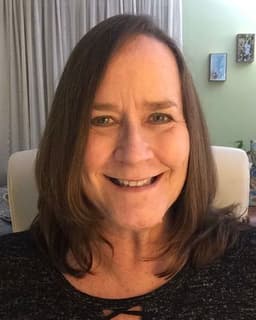 Julie Roberts Sanders