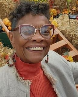 Robin D Quarles-Morris