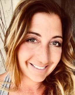 Therapy for Teen Girls and Women Cathy Sharer LMFT