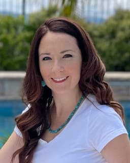 Dr. Lindsay Heber Pandya