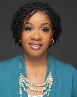 Nakia Linzie-Shavers