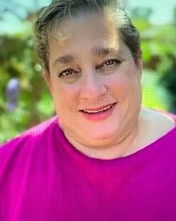 Laurie Beth Richardson