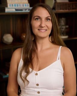 JoAnna Castrilla-Cole