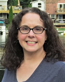 Esther Camerota-MacNeill