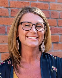 Joella Whittaker, The Downtown Therapist