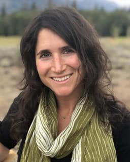 Elizabeth Koutrelakos