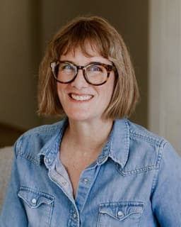 Dr. Laura Summerhill