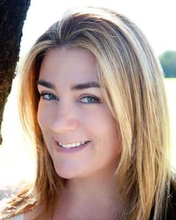 Dr. Katalin B Eckstein