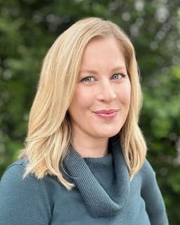 Dr. Katherine Levinger Olson