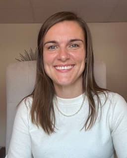 Alicia Linquist & Oakheart Connections LLC