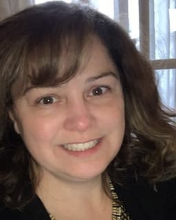 Ladybug Social Work Services PLLC, Lacy Bates