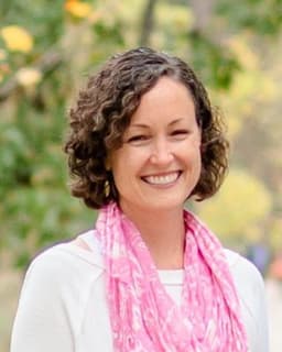 Cait Hanley Rominski