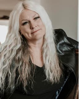 Kimberly Anne Miller