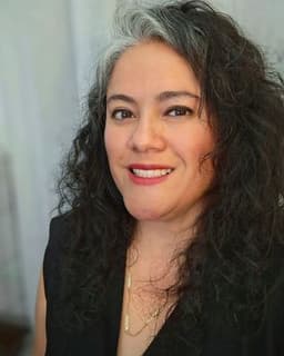 Luz Sandoval Bilingual