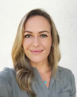 Maria 'masha' Mitsioura