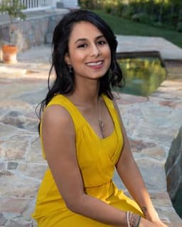 Nira Shah | South Asian Therapist