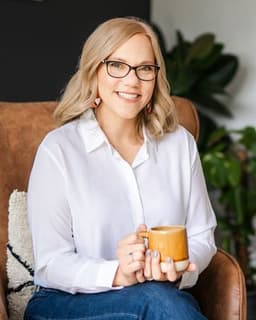 Dr. Jen Bradtke | Anxiety and Burnout Therapist