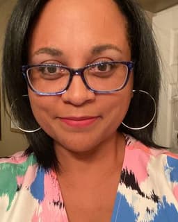 Angela Daniels (Valenzuela)