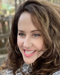 Elizabeth Ann Weisburger