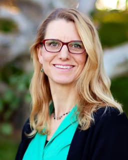 Danielle W. VanDeventer