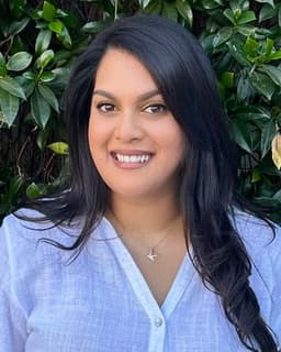 Lankavi Guneratne Moore