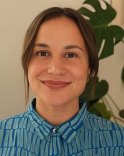 Isabela Barros Doyle