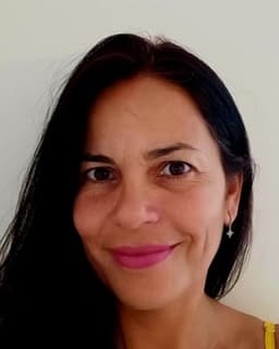 Alessandra Alves Carvalho