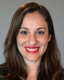 Dr. Kayzim Suárez-Reyes