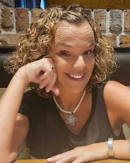 Elizabeth Murphy LLC & Positive Waves Counseling