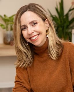 Dr. Cristen DeSantis