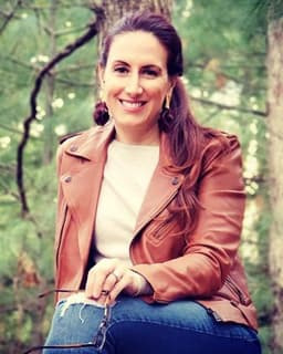 Marissa Bain, LICSW Anchor Counseling Center, Inc.