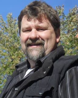 Bruce W Augustonovich