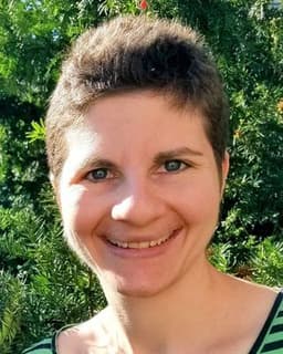 Tova Kramer Searleman