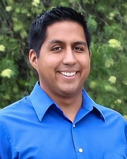 Humberto R Hernandez