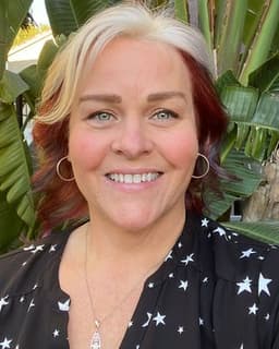 Amy Leigh Le Reve Renderos