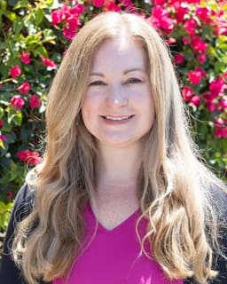 Dr. Jackie Christensen