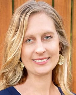 Kristin Leigh Chivers