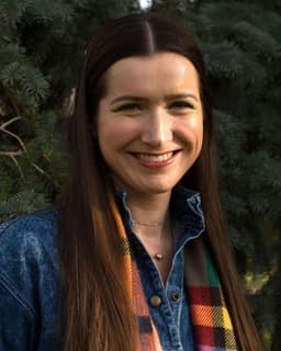 Jasmine Hansen | Somatic Queer Affirming Therapy