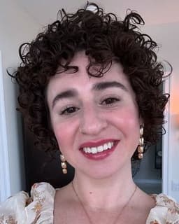 Danielle M Czajkowski