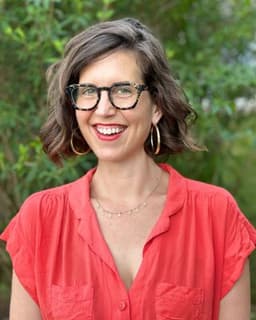 Dr. Meghan DellaCrosse