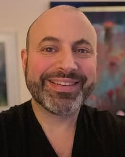 Michael E Schwartz