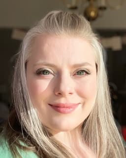 Staci Bryson Des Rault